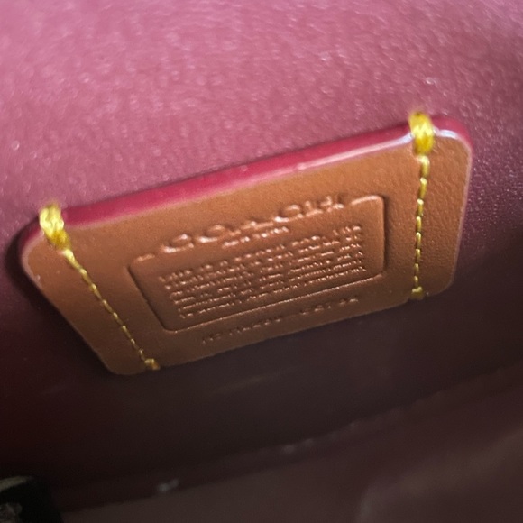 💰SOLD - CE782 - Coach Tea Rose Crossbody - Picture 9 of 12